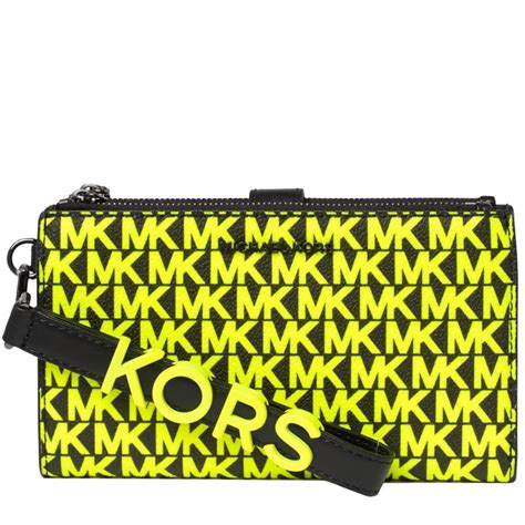 mk adele logo smartphone wallet